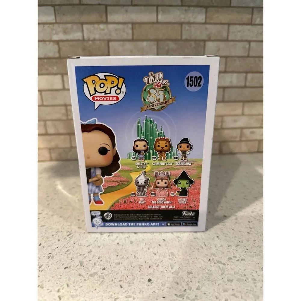 Funko Pop! Movies: The Wizard of Oz - Dorothy &‎ Toto  *85th Anniversary